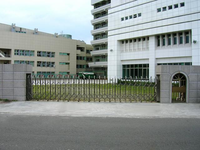Products-Flexible Sliding Gate